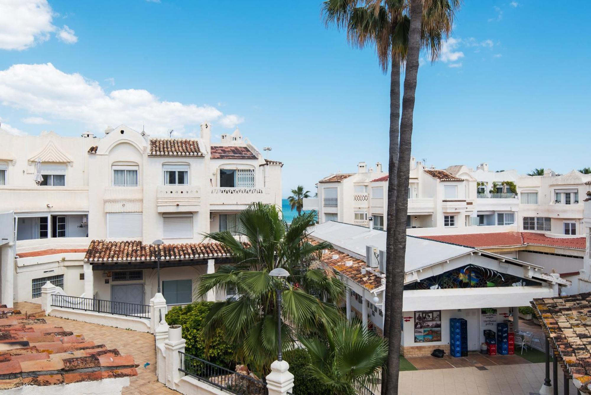 Apartment Seaside Villages In Puerto Marina-1St Line Beach