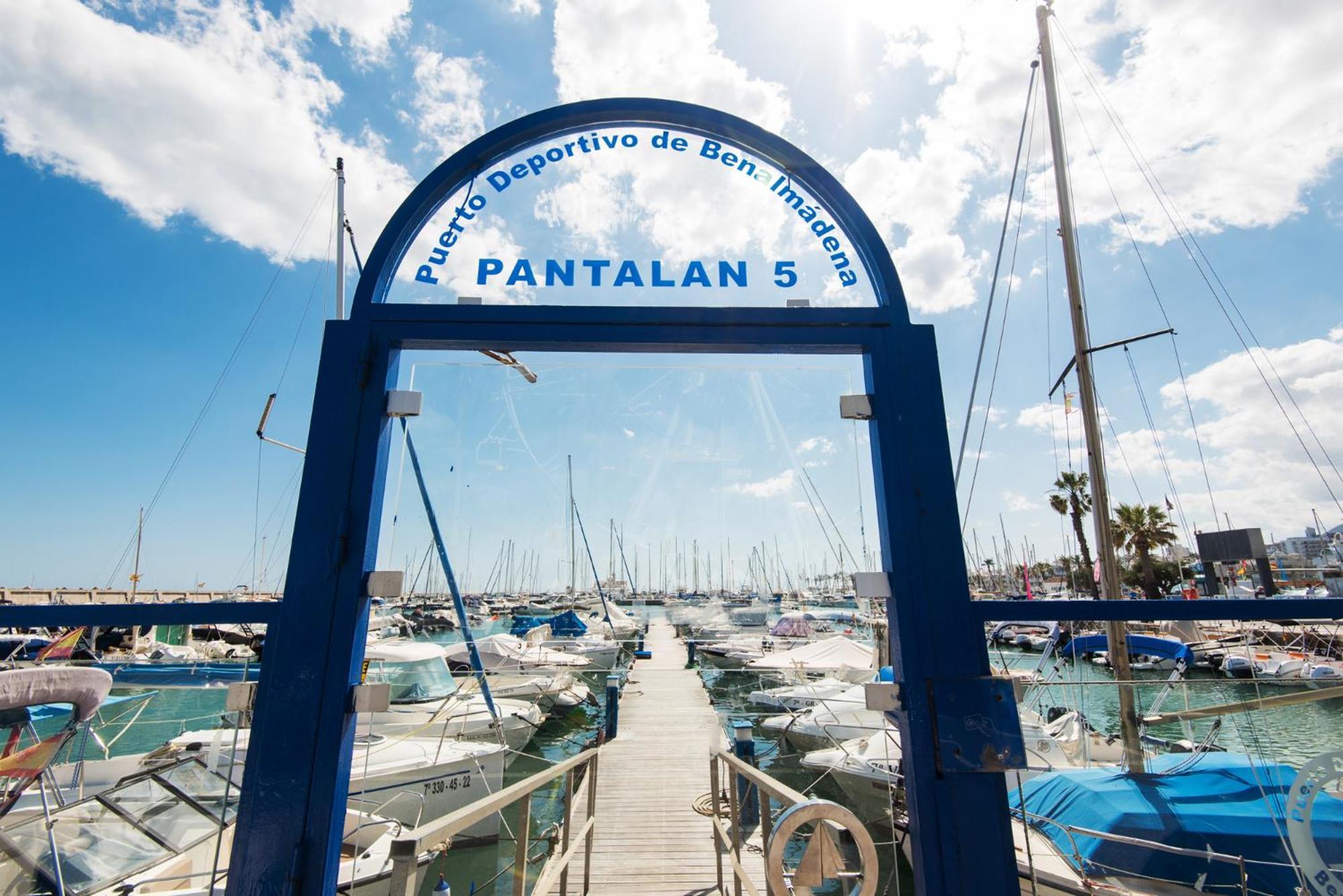 Apartment Seaside Villages In Puerto Marina-1St Line Beach
