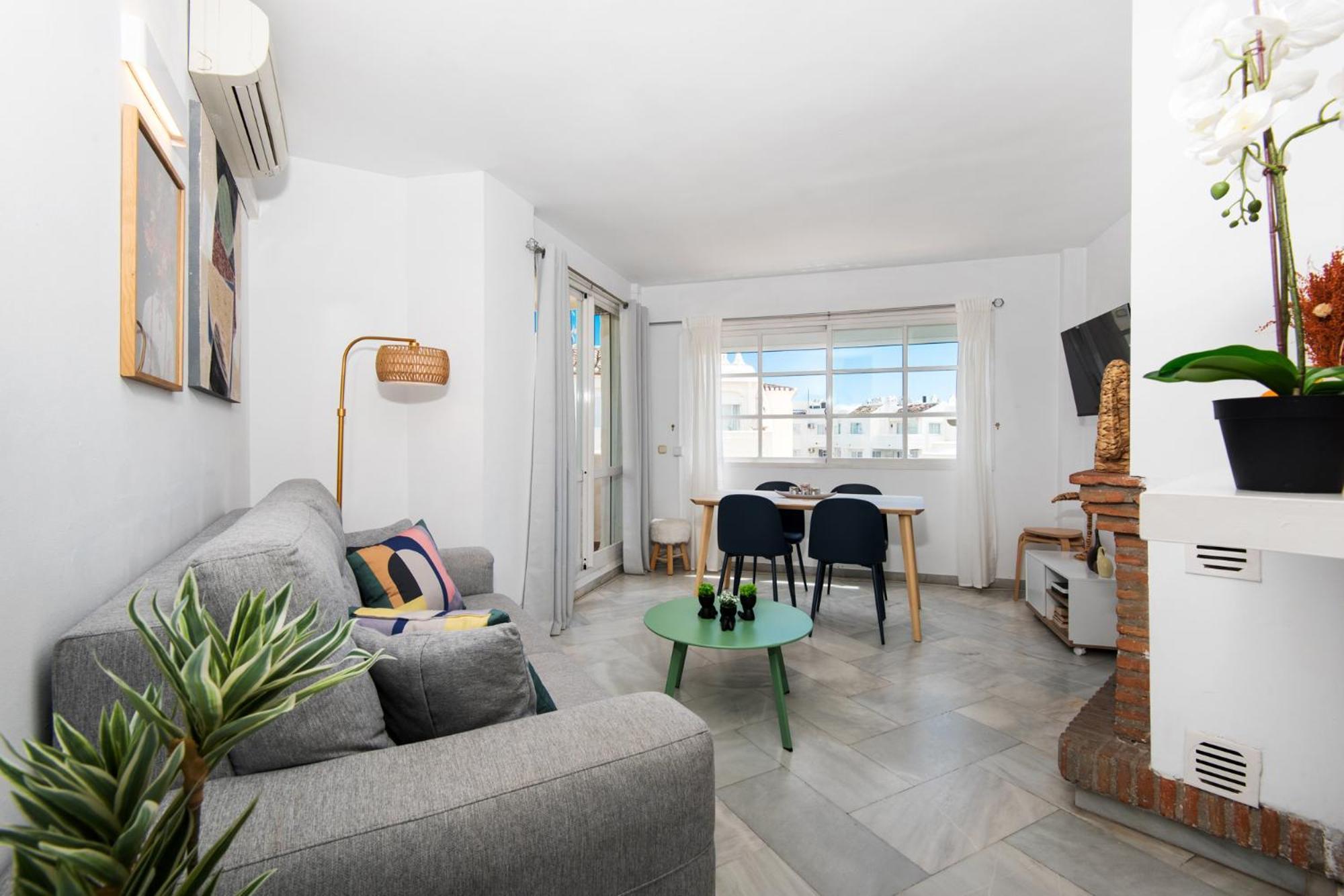 Seaside Villages In Puerto Marina-1St Line Beach Apartment *